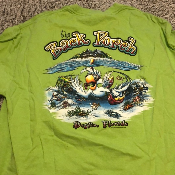 Green t shirt the back porch from destin Florida - Picture 3 of 3